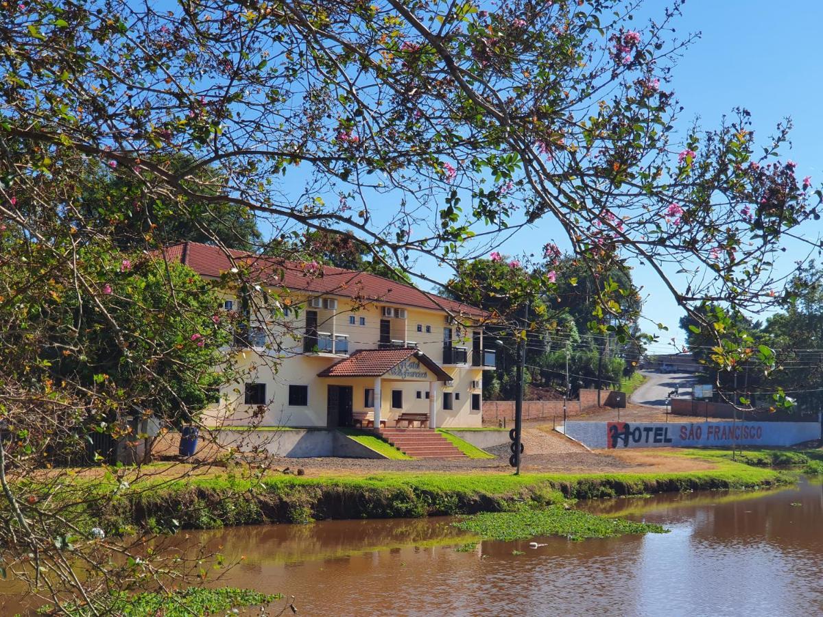 Hotel Sao Francisco Tres Barras Do Parana Pr Екстер'єр фото